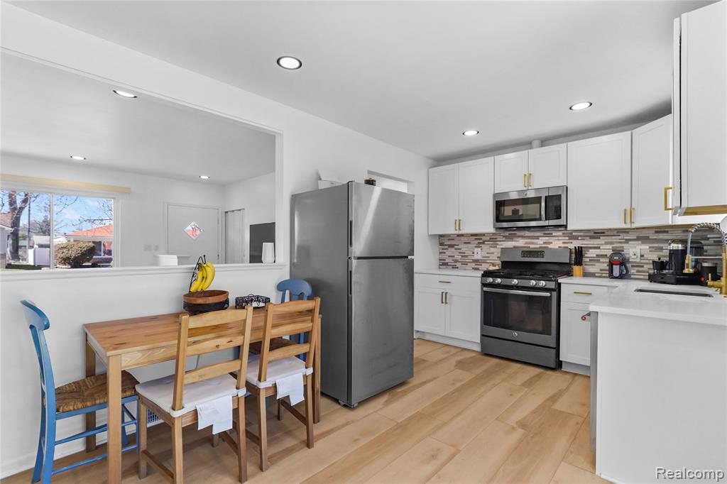 21356 Ithaca Avenue, Ferndale, MI 48220 — Photo 8