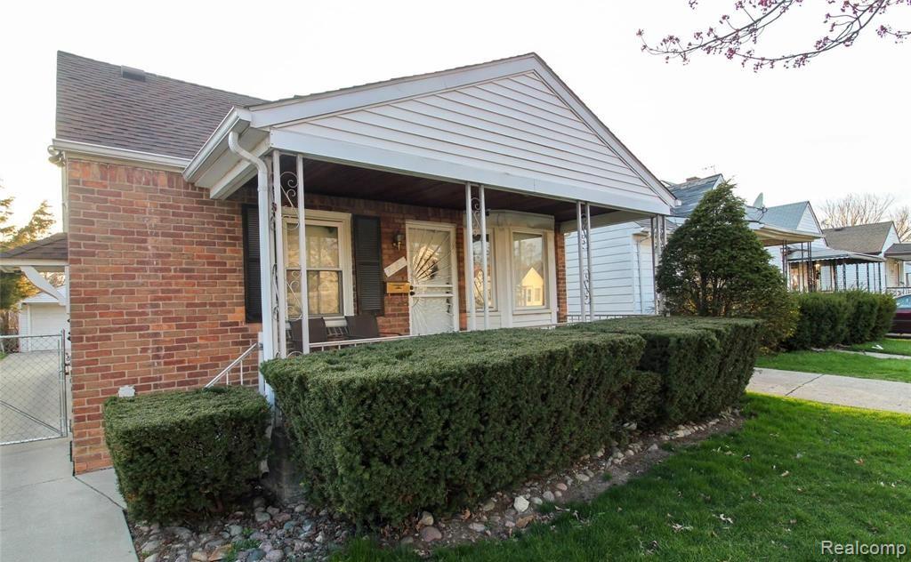 7683 Greenview Avenue, Detroit, MI 48228 — Photo 2