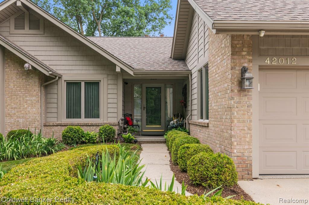 42012 PON MEADOW Drive, Northville, MI 48168 — Photo 2
