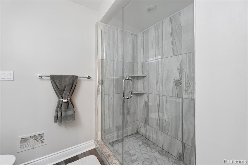 43050 12 Oaks Crescent Drive, 2066, Novi, MI 48377 — Photo 27