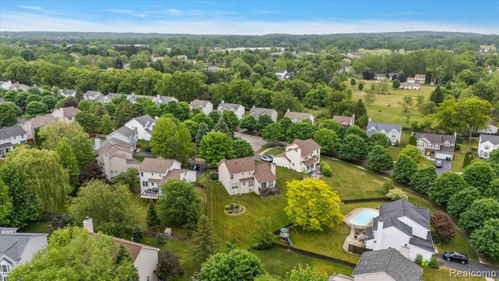 437 Cherry Hills Court, Oxford, MI 48371 — Photo 56