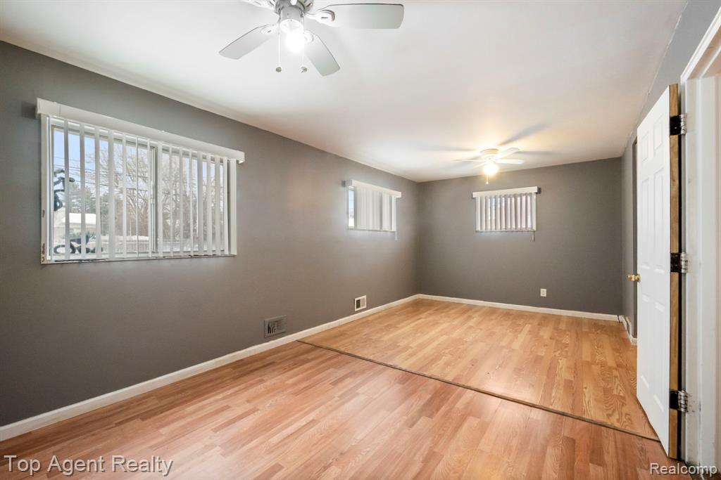 520 Linda Vista Drive, Pontiac, MI 48342 — Photo 20