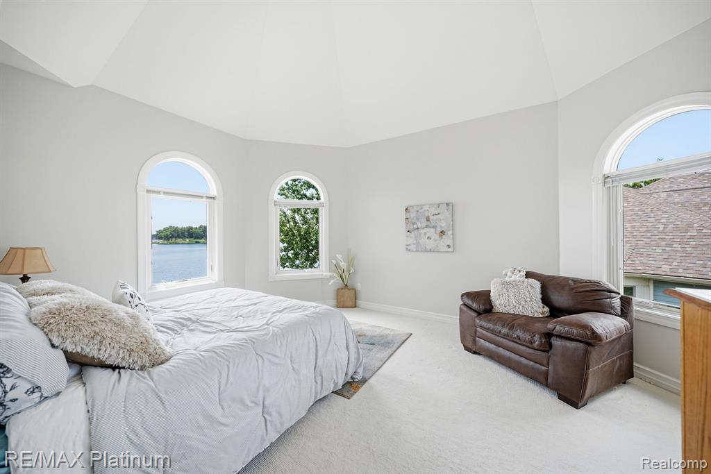 997 Thompson Shore Drive, Howell, MI 48843 — Photo 44