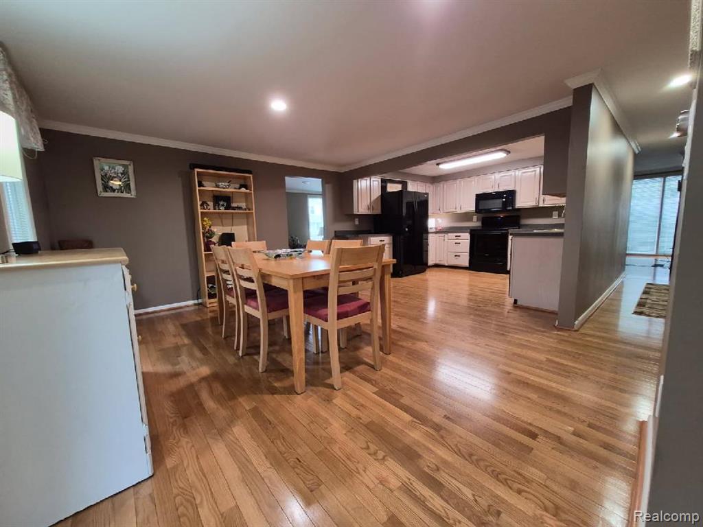 311 S Clinton Street, Stockbridge, MI 49285 — Photo 5