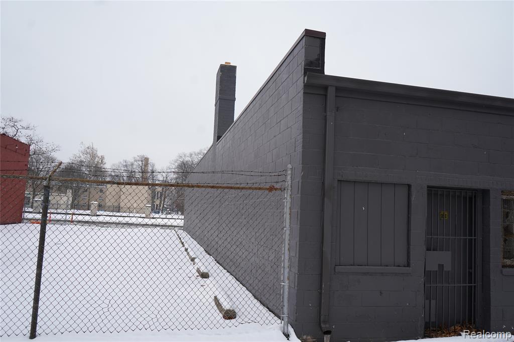 8744 W MCNICHOLS Road N, Detroit, MI 48221 — Photo 11