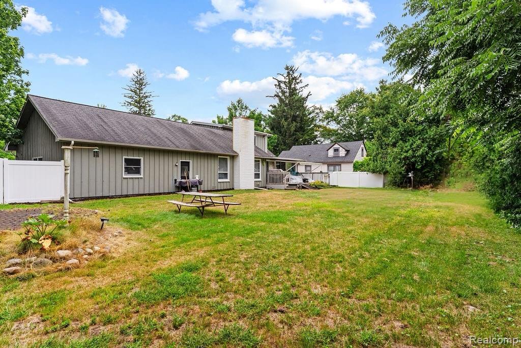 3873 State Street, Bridgeport, MI 48722 — Photo 38