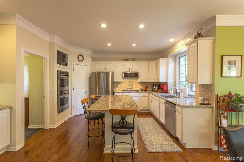 568 Berridge Circle, Lake Orion, MI — Photo 17