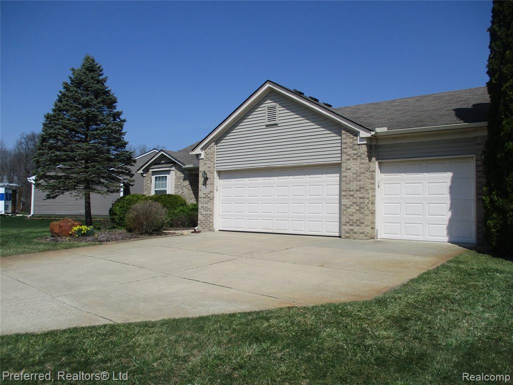 9153 Lakewood Drive, Whitmore Lake, MI 48189 — Photo 22