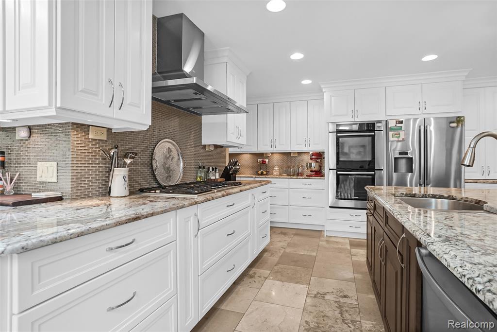 5693 Hunters Gate Drive, Troy, MI 48098 — Photo 10
