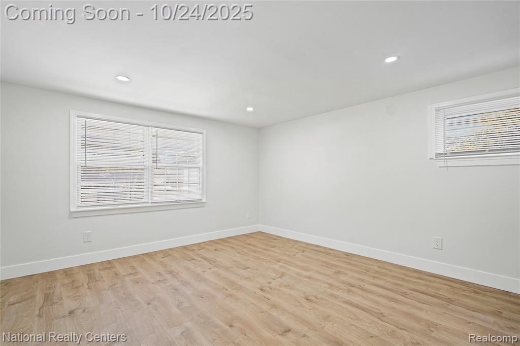 4427 Westover Drive, West Bloomfield, MI 48323 — Photo 22