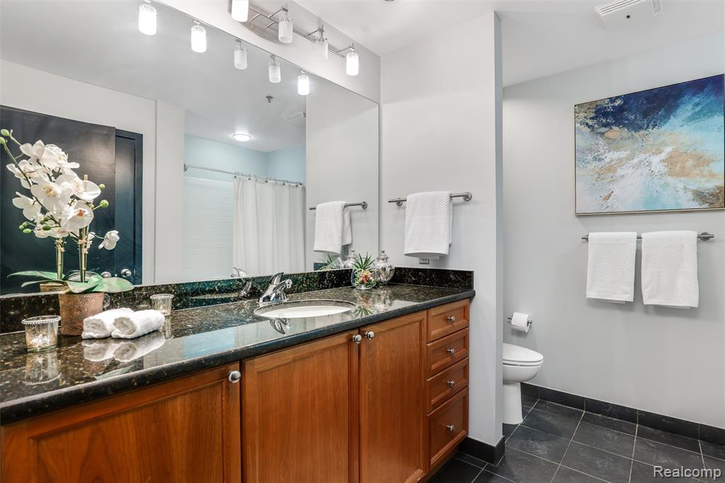 200 River Pl, 13, Detroit, MI 48207 — Photo 17