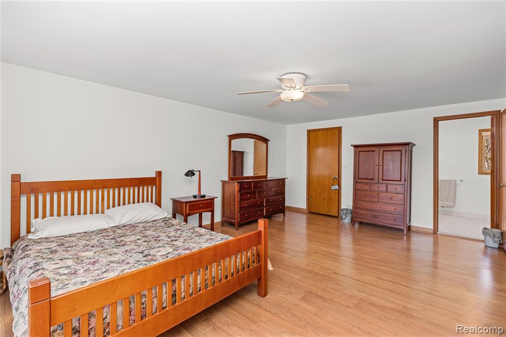 28867 Appleblossom Lane, Farmington, MI 48331 — Photo 18