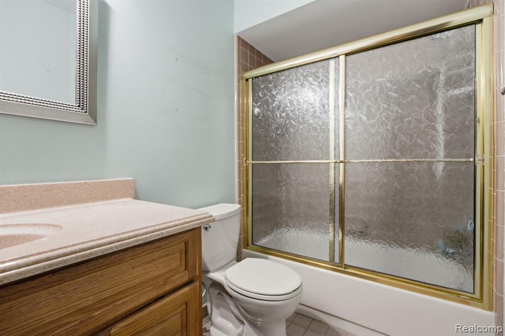 41217 Fortuna Drive E, Clinton Twp, MI 48038 — Photo 19