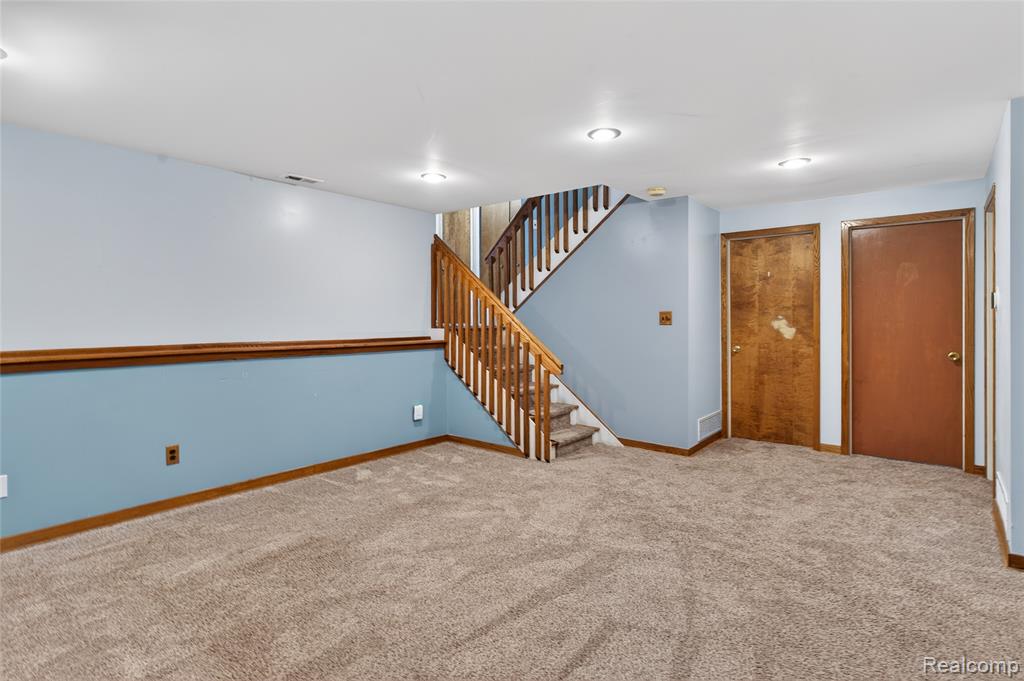 8360 Arlis Street, Commerce Twp, MI 48382 — Photo 38