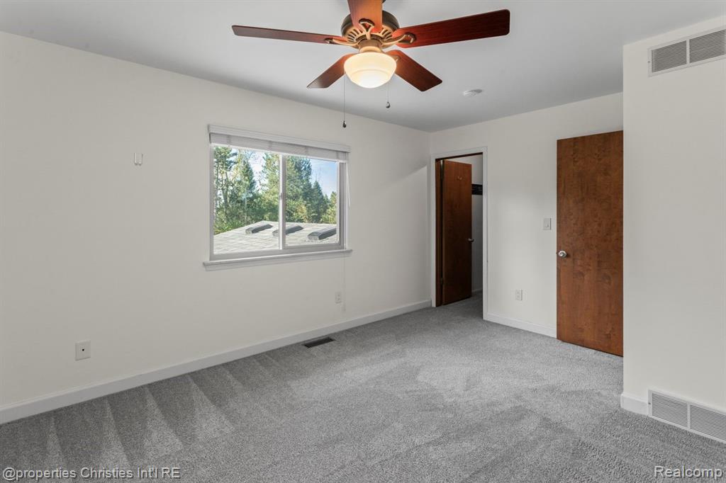 10525 LEEKE Road, Chelsea, MI 48118 — Photo 20