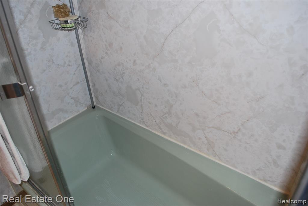 40936 Micol Drive, Plymouth, MI 48170 — Photo 41