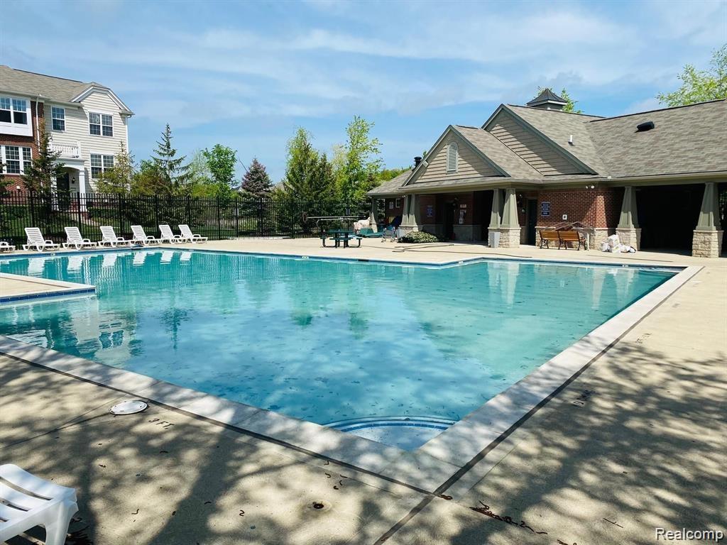 44685 Ellery Lane, Novi, MI — Photo 31