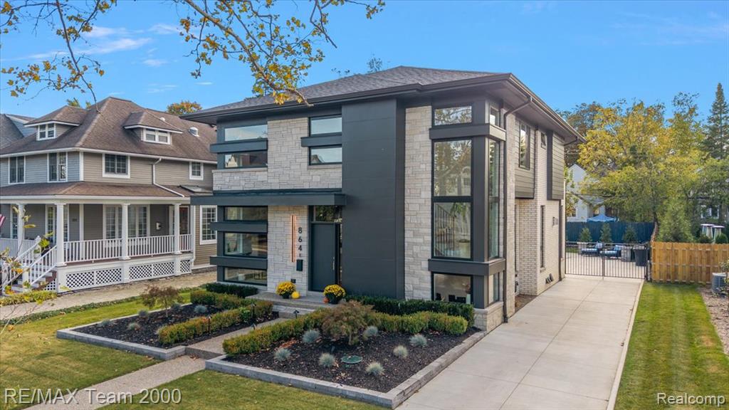 864 Ann Street, Birmingham, MI 48009 — Photo 2