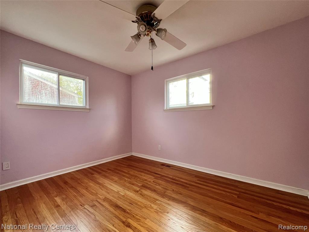 8571 Cranston Street, Westland, MI — Photo 14