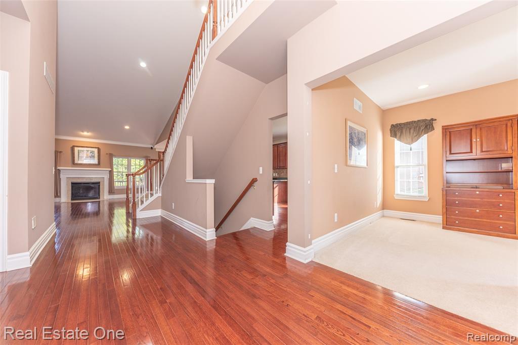26610 Valhalla Drive, Farmington Hills, MI 48331 — Photo 16