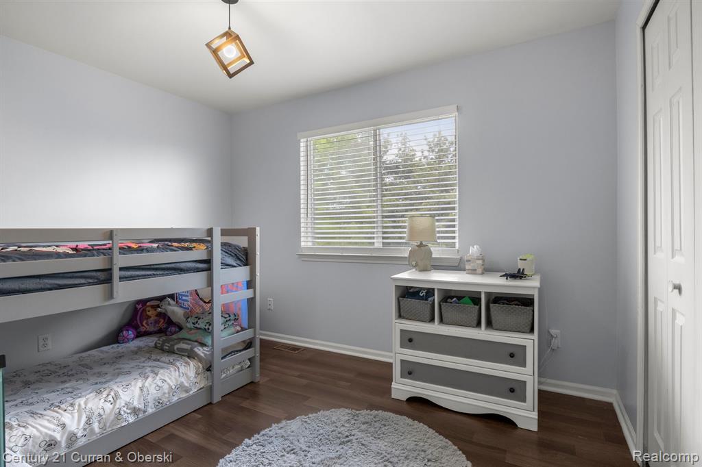8611 BARRINGTON Drive, Ypsilanti, MI 48198 — Photo 23