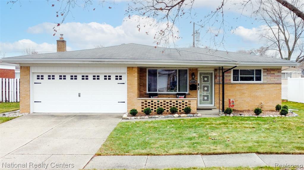 4760 Red Maple Drive, Warren, MI 48092 — front exterior
