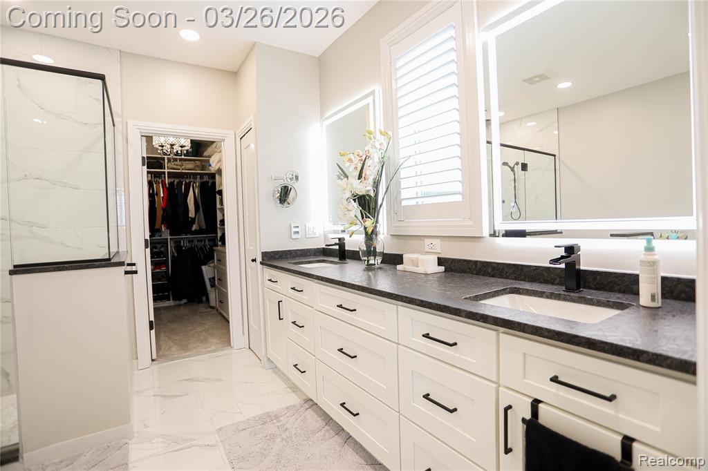 13033 Cathedral Court, Shelby Twp, MI 48315 — Photo 51