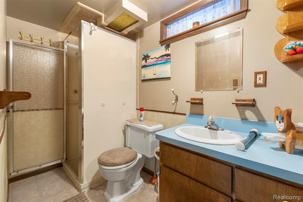 8255 Kinmore Street, Dearborn Heights, MI 48127 — Photo 30