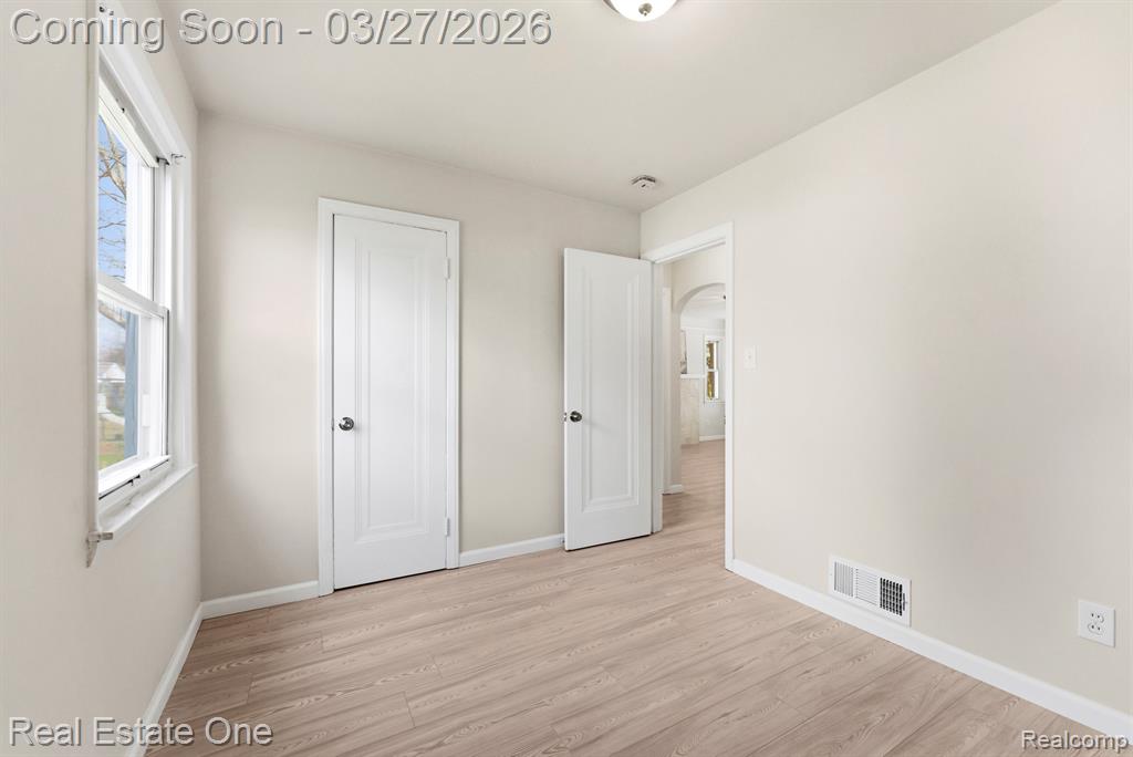 6778 Buckingham Avenue, Allen Park, MI 48101 — Photo 14