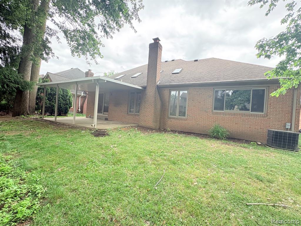43336 Herring Drive, Clinton Twp, MI 48038 — Photo 25