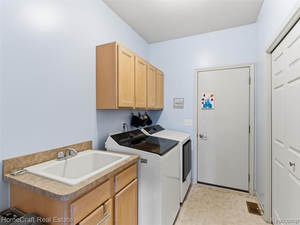 6031 BALMORAL Way, Commerce Twp, MI 48382 — Photo 23