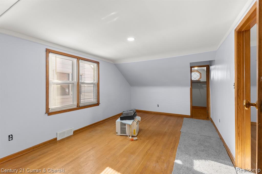 6658 MILLER Boulevard, Dearborn, MI 48126 — Photo 19