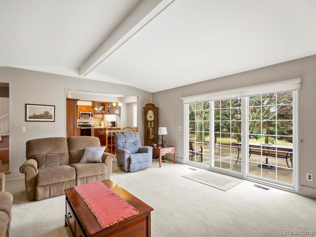 825 DARTFORD PLACE Drive, Rochester Hills, MI 48307 — Photo 17