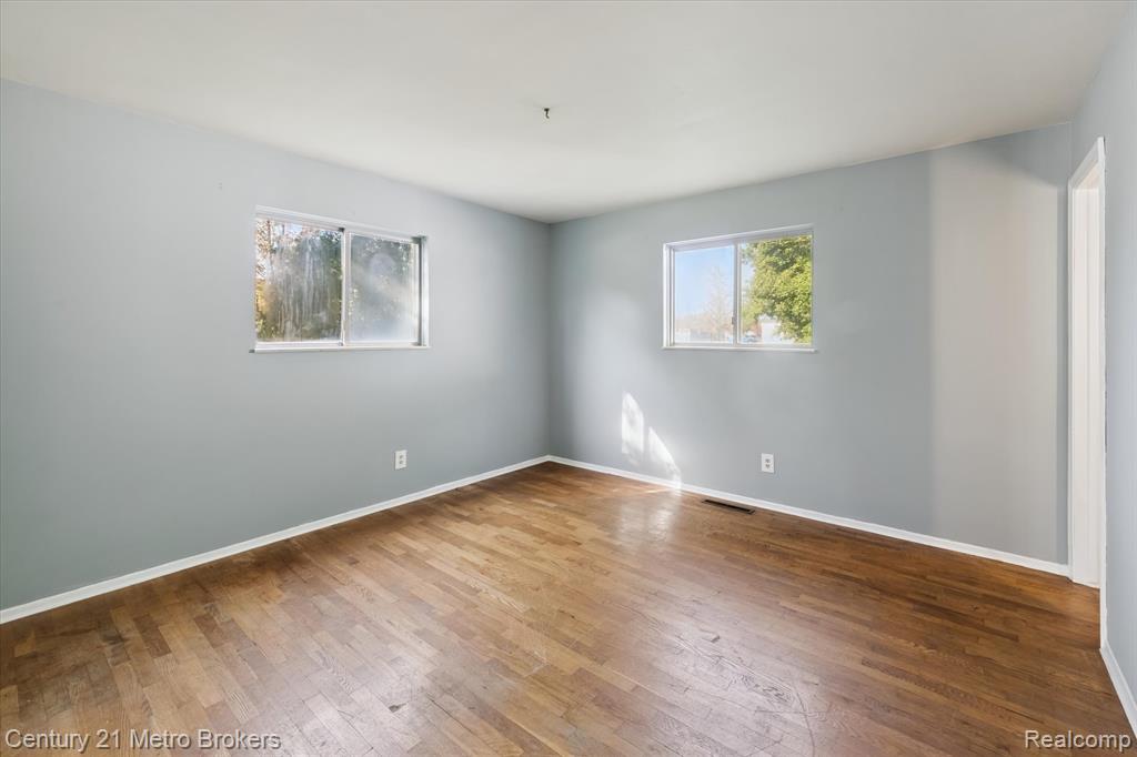 4460 Torrey Road, Flint, MI 48507 — Photo 19