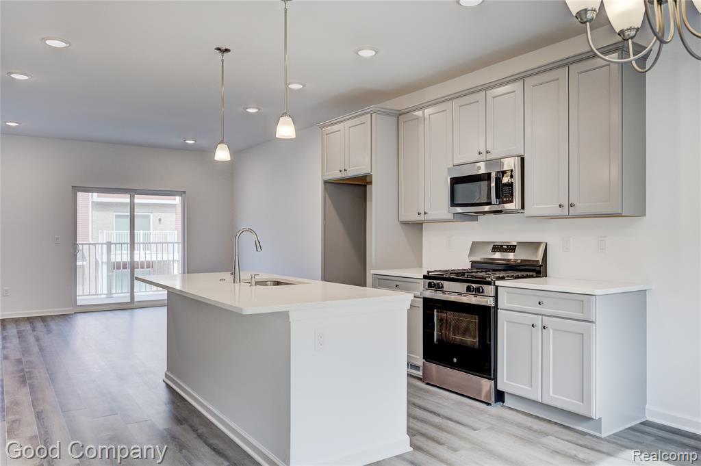 4849 Ludlow Lane, Troy, MI 48085 — Photo 12