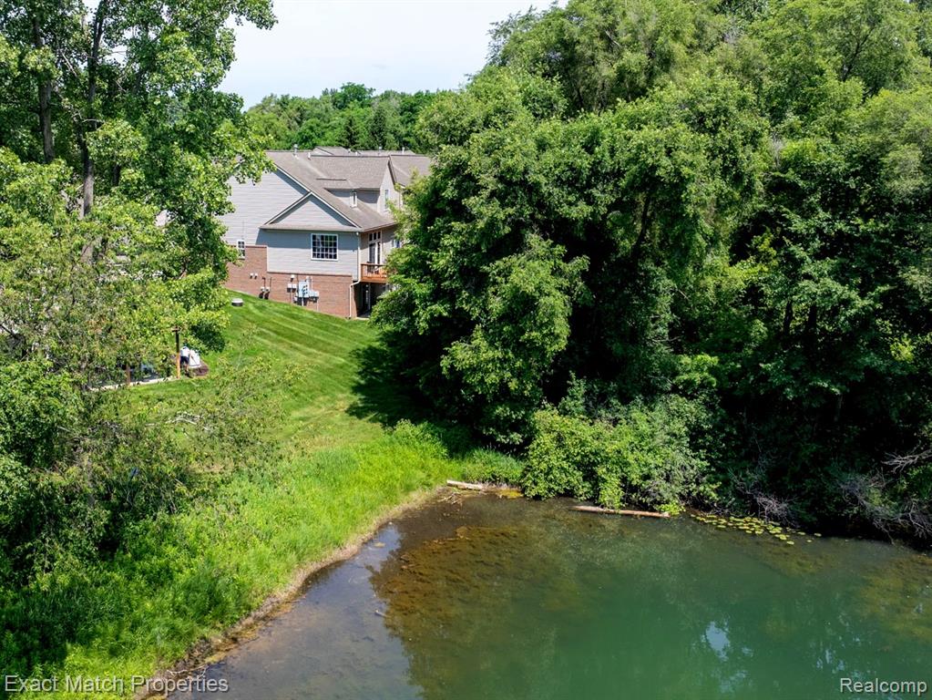 971 Sloane Court, 4, White Lake, MI — Photo 14