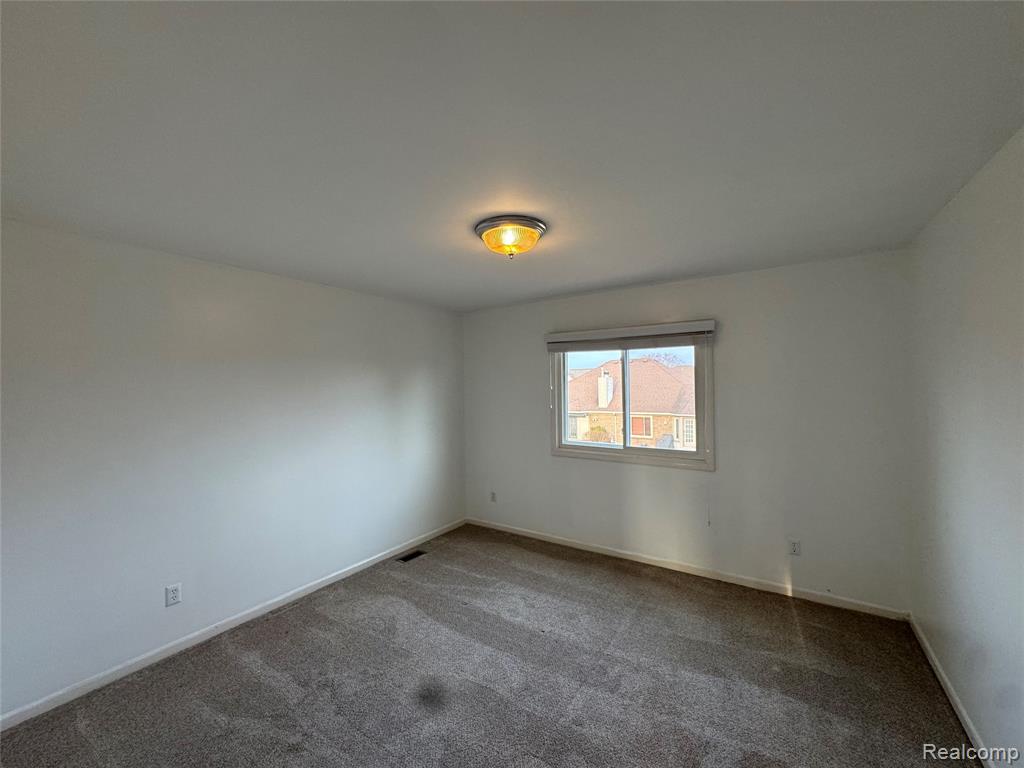 51336 Pinewood Drive, Macomb, MI 48042 — Photo 23