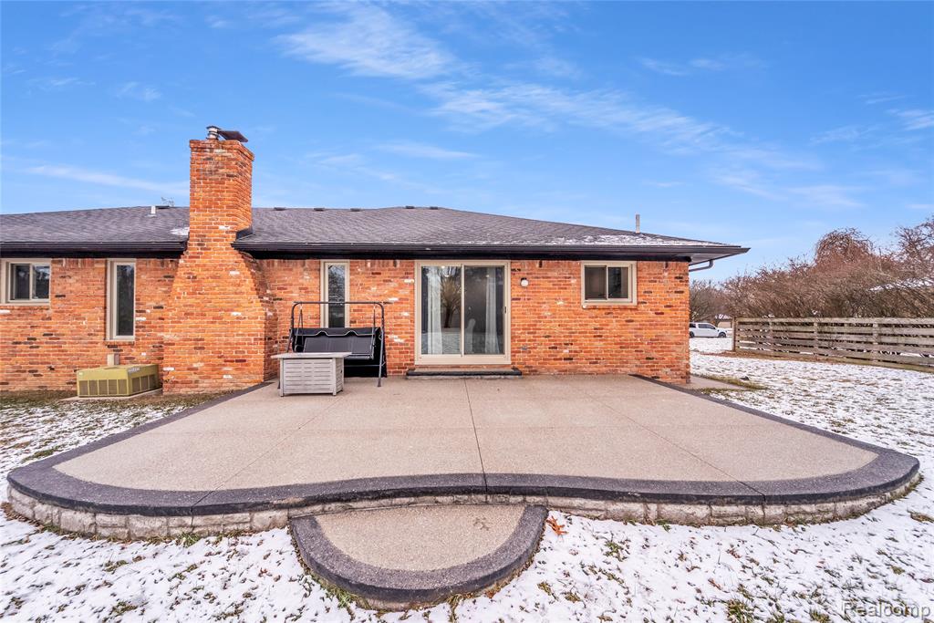 49685 Richardson Drive, Shelby Twp, MI 48315 — Photo 8