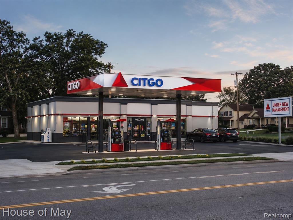 14401 Kercheval Street, Detroit, MI 48215