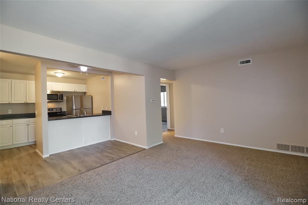 8711 Candlewood Trail, 5, Brighton, MI 48116 — Photo 8