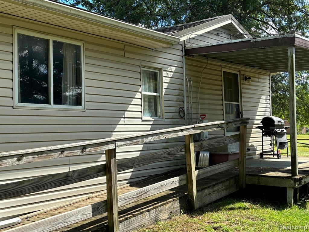 5990 FOREST Avenue, Otter Lake, MI 48464 — Photo 3