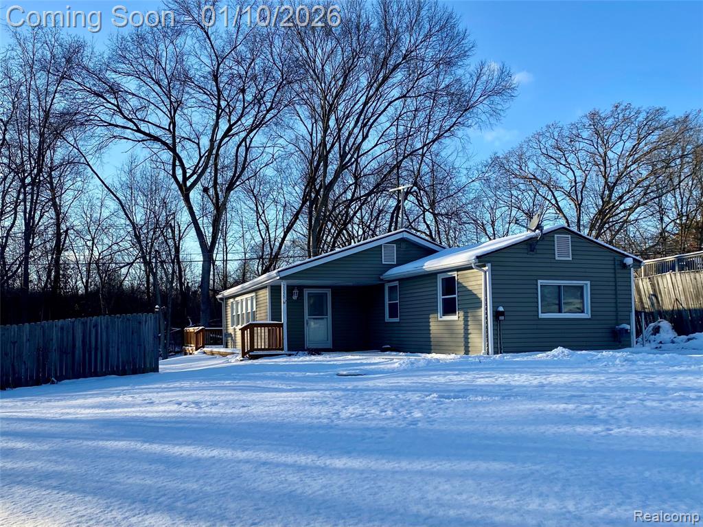 2045 Birch Street, Hartland, MI 48353 — front exterior