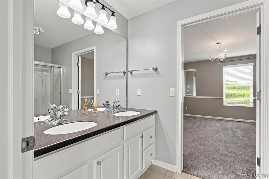 49894 Bloomsbury Lane, Macomb, MI 48044 — Photo 46