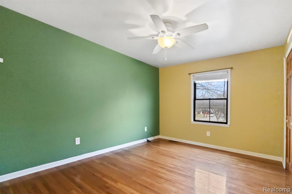 40088 SAAL Road, Sterling Heights, MI 48313 — Photo 20