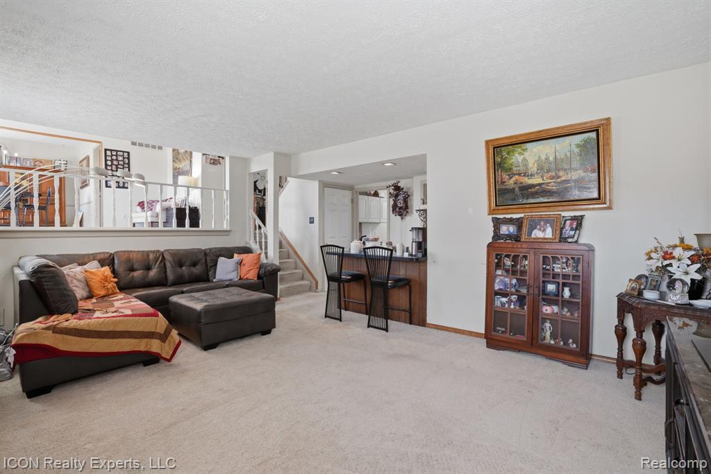 40567 Santoni Drive, Clinton Twp, MI 48038 — Photo 24