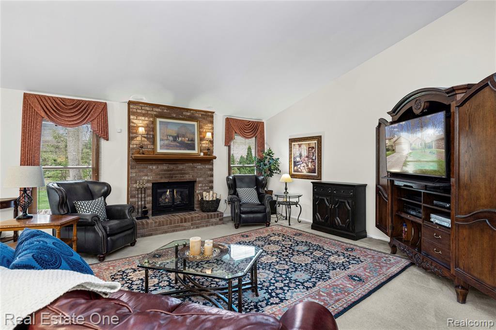 27586 David Givens Street, Warren, MI 48092 — Photo 6