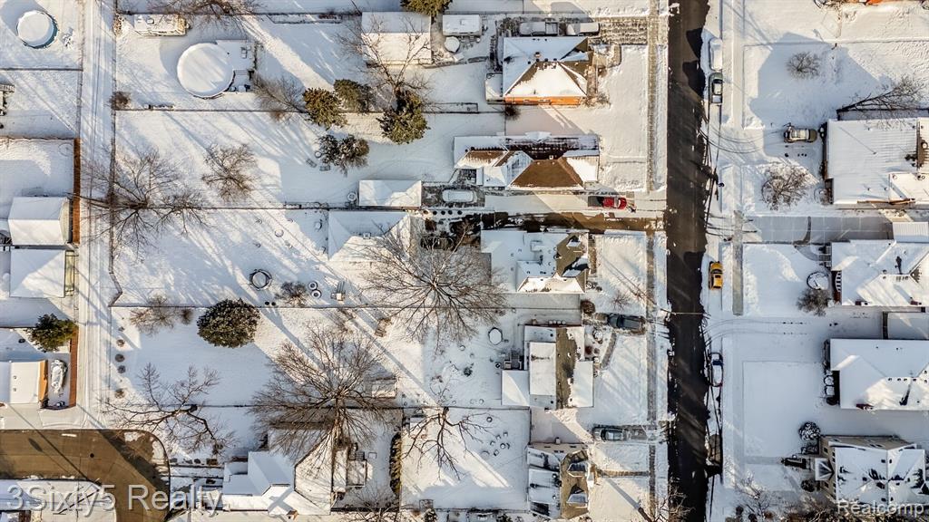 744 RIVERBANK Street, Wyandotte, MI 48192 — Photo 60