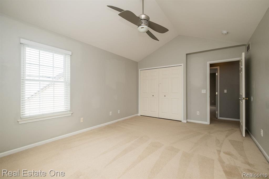 1092 CHESTNUT Lane, South Lyon, MI 48178 — Photo 40