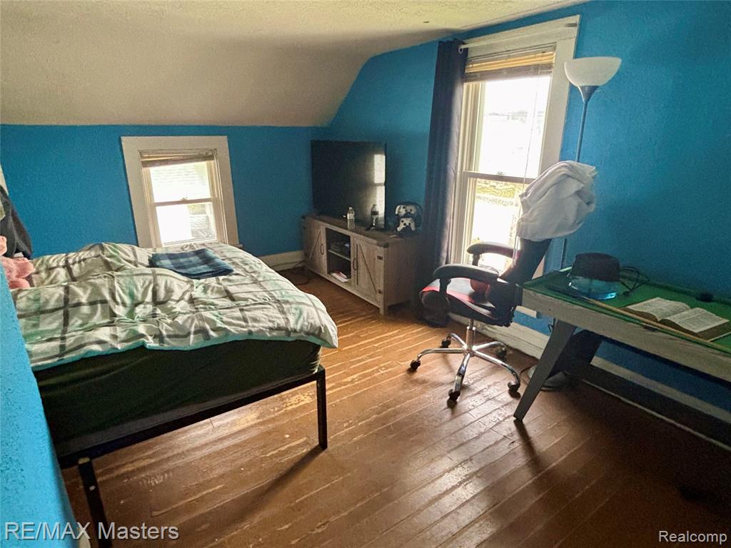 810 E Beecher Street, Adrian, MI 49221 — Photo 17