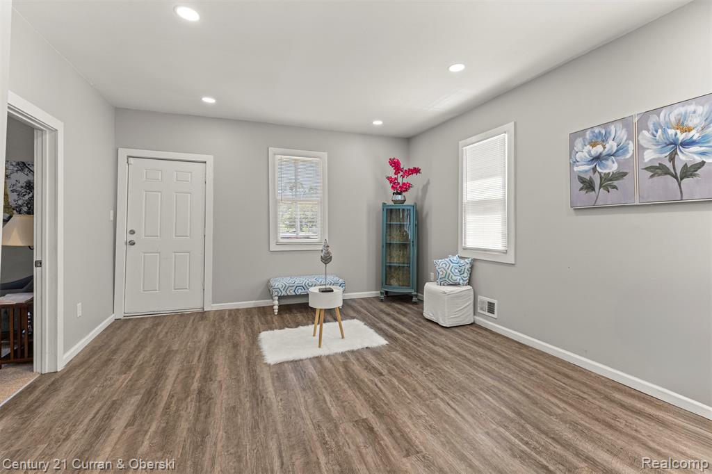 4702 Field Street, Detroit, MI 48214 — Photo 18
